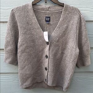 NWT- GAP Gray Ribbed Cardigan Sweater V-Neck